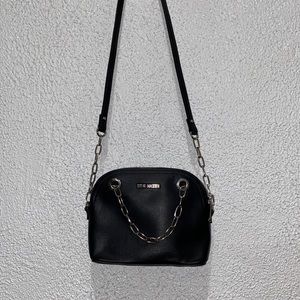 Crossbody Steven Madden Bag with chain detail (can be removed) 💫